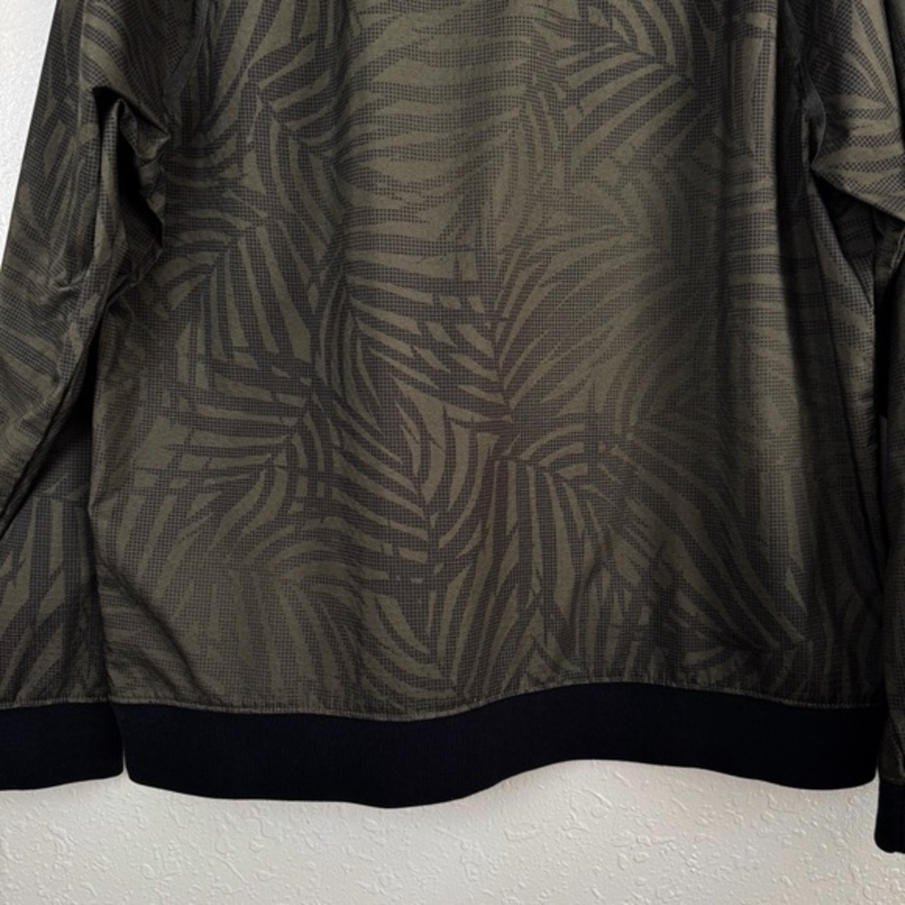 Old Navy black olive palm leaf water resistant tech bomber jacket XL - Picture 7 of 9